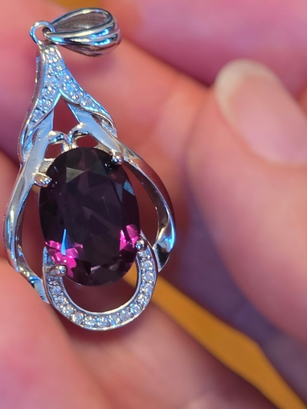 925 Sterling Silver Pendant with Natural Color Changing Alexandrite D Quartz